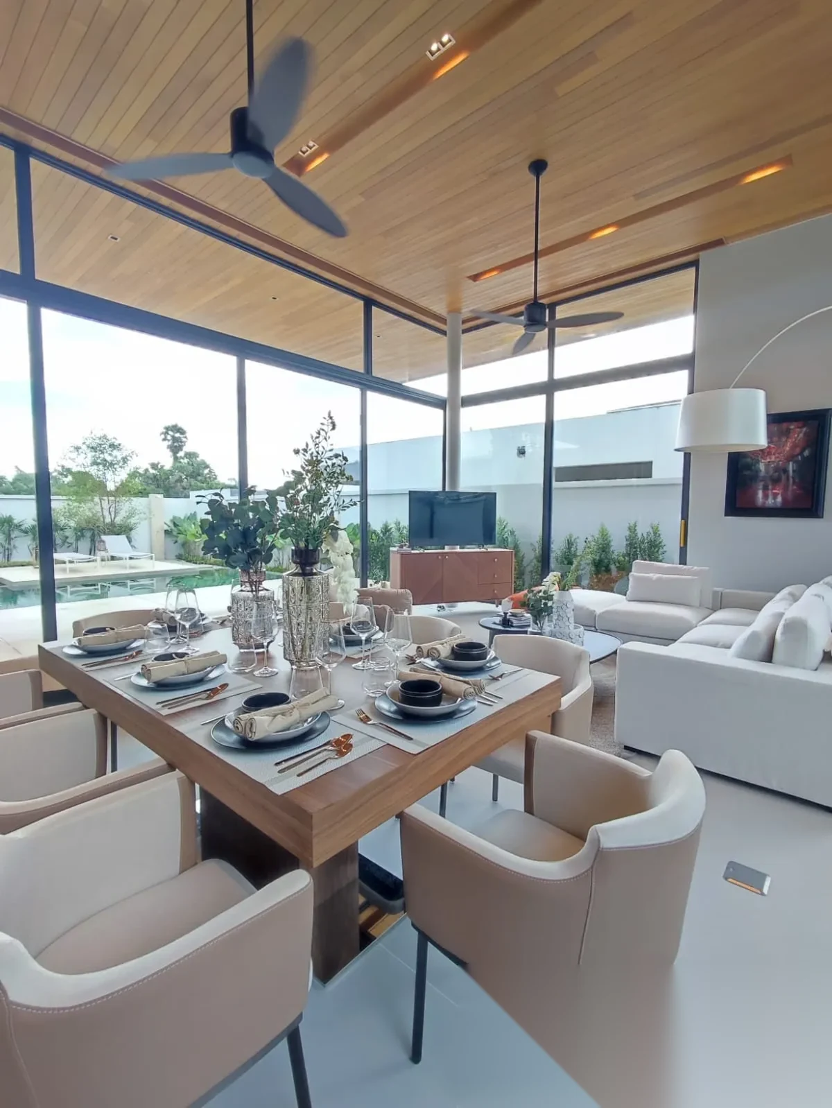 3 Bedroom Villa for sale at Botanica Zen complex · Thep Krasattri · Garden View — photo 4