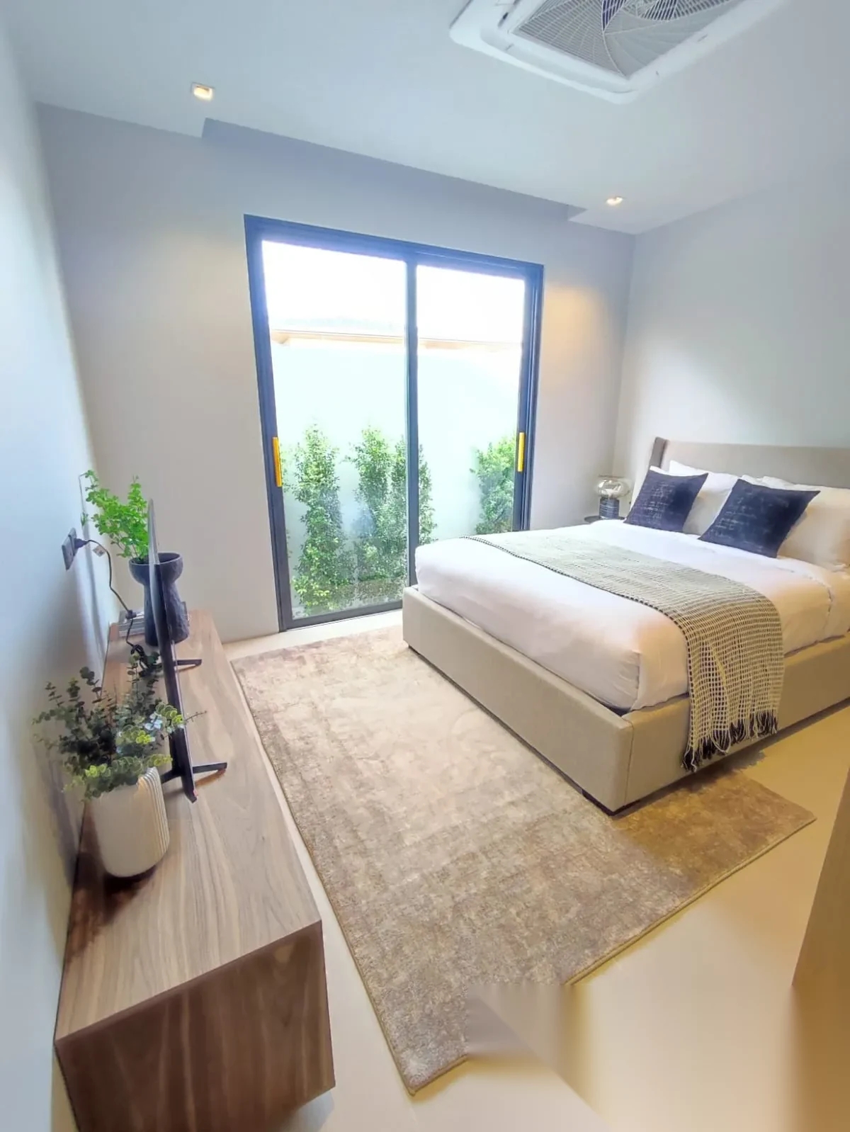 3 Bedroom Villa for sale at Botanica Zen complex · Thep Krasattri · Garden View — photo 12
