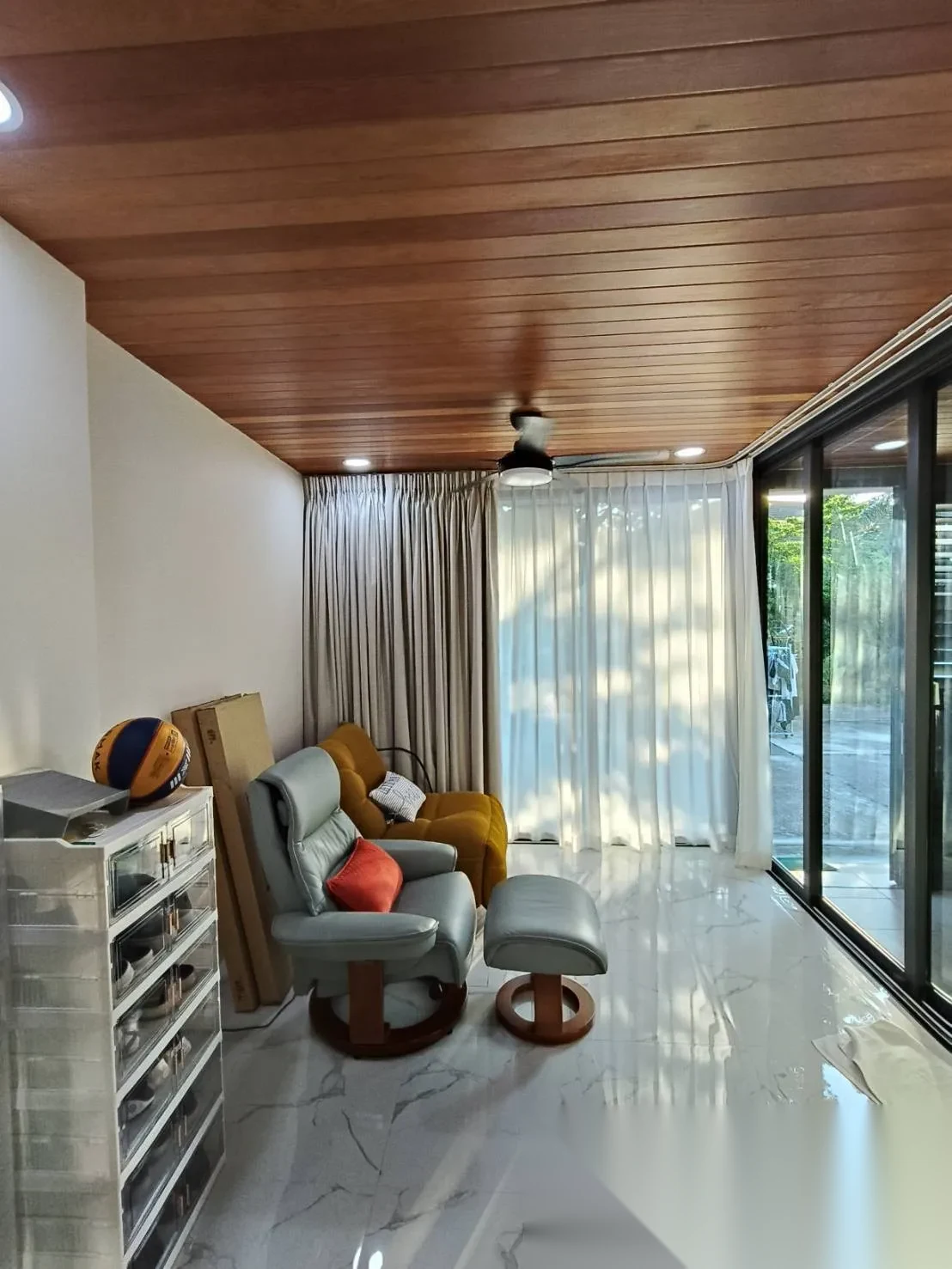 3 Bedroom Townhouse for sale at Baan Chanakan Baan Klang Muang complex · Wichit · Garden View — photo 3