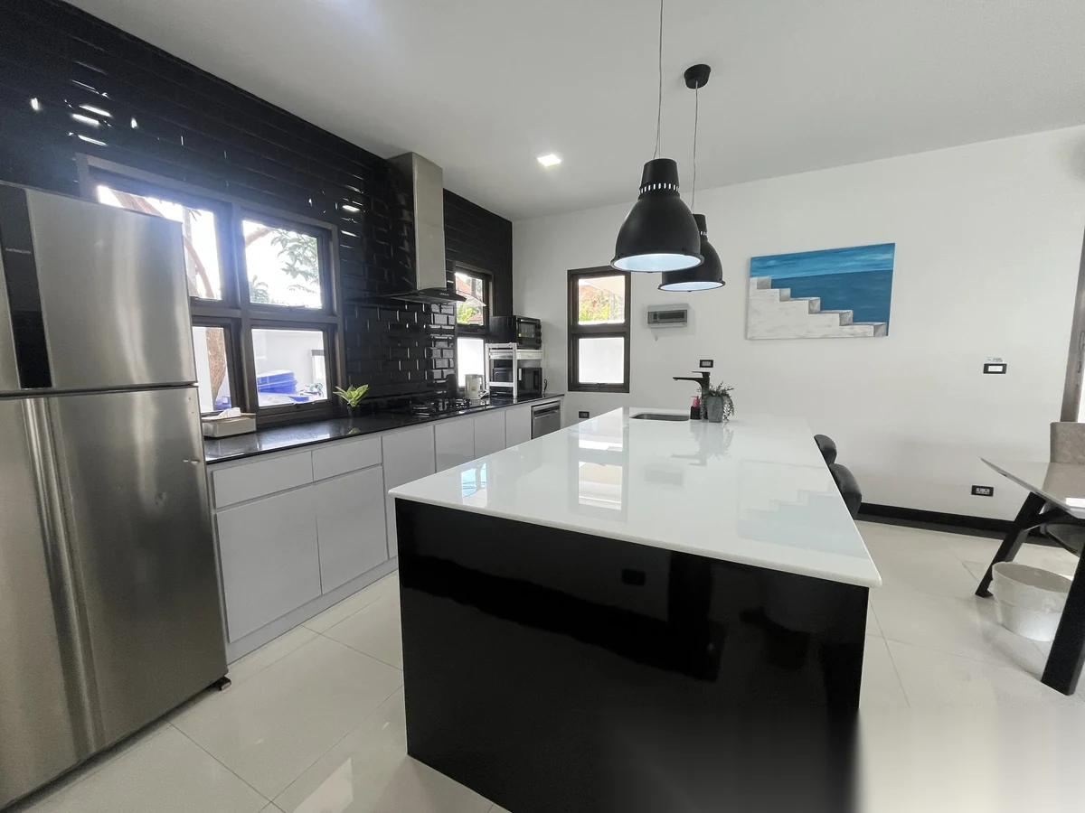 2 Bedroom Villa for rent at Villa Rawai Saiyuan 2bedroom 2 bathroom with pool complex · Rawai · Pool View — photo 11