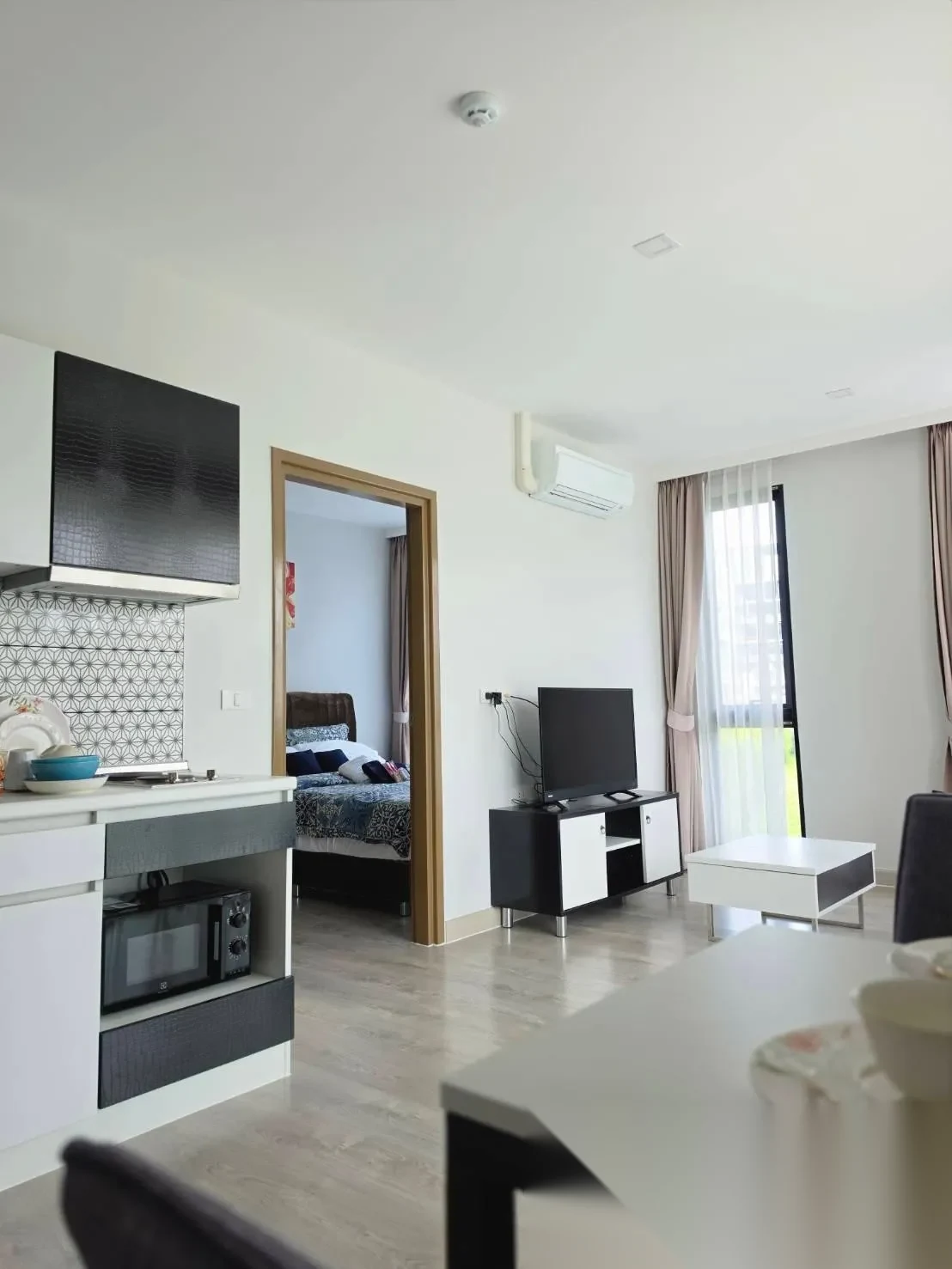 1 Bedroom Apartment for rent at Royal Lee The Terminal Phuket complex · Sakhu · Lake View — photo 8