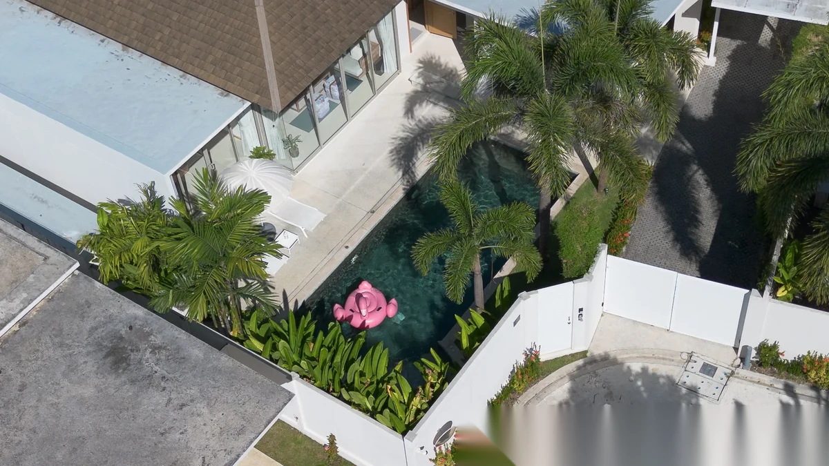 Вилла 3BR в комплексе Trichada Tropical · Чернг Тале / Bang Tao · Вид на бассейн — фото 10