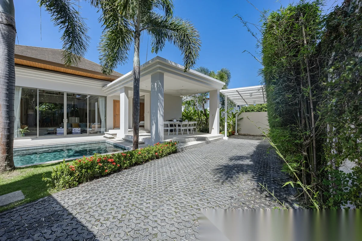 Вилла 3BR в комплексе Trichada Tropical · Чернг Тале / Bang Tao · Вид на бассейн — фото 24