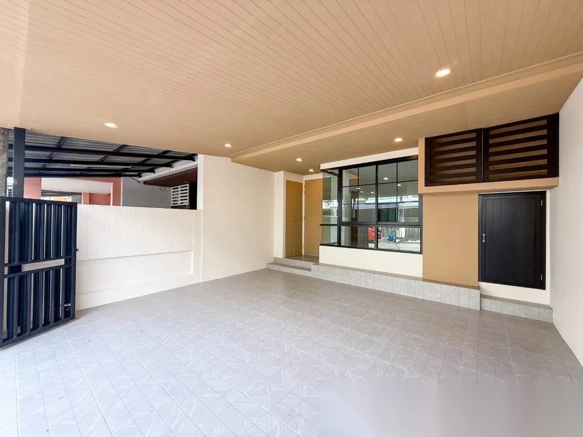 3 Bedroom Townhouse for sale at Chao Fah Garden Home 3 complex · Ko Kaeo — photo 15