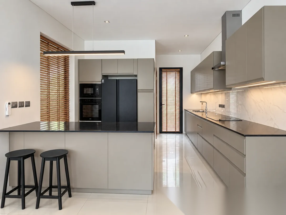 Вилла 4BR в комплексе The Eva · Раваи · Частичный вид на море — фото 5