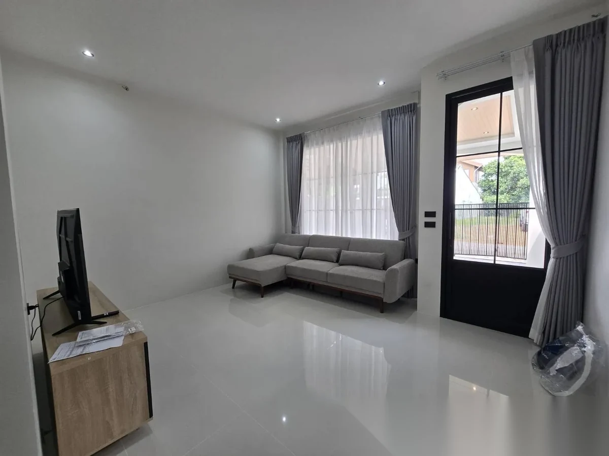 2 Bedroom House for sale — photo 2