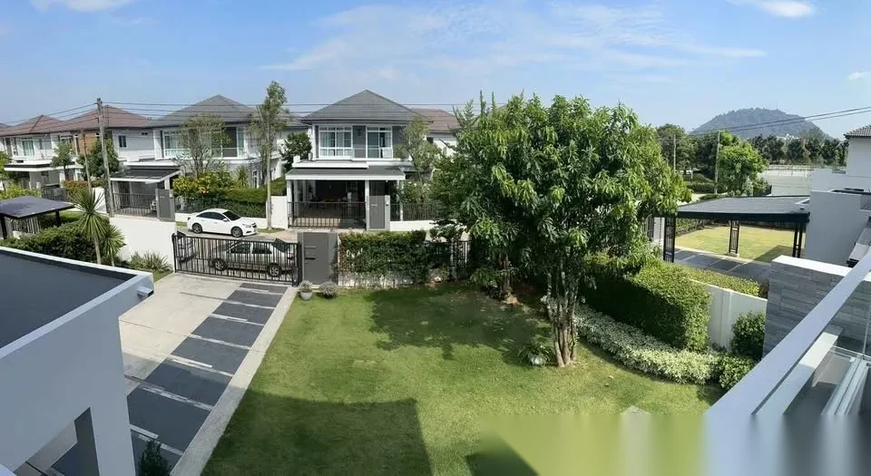4 Bedroom House for rent at Siwalee Rasada complex · Phuket Town — photo 2