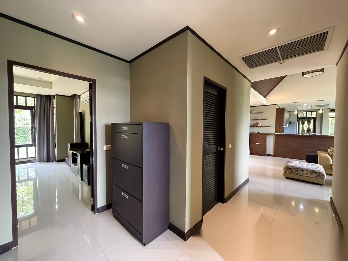 5 Bedroom House for sale · Sea View — photo 5