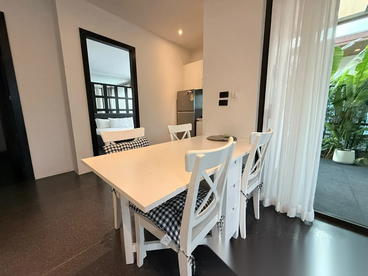 Дом 2BR в комплексе The 8 Pool Villa · Чалонг · Вид на бассейн — фото 3