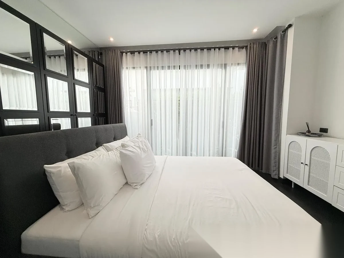 Дом 2BR в комплексе The 8 Pool Villa · Чалонг · Вид на бассейн — фото 12