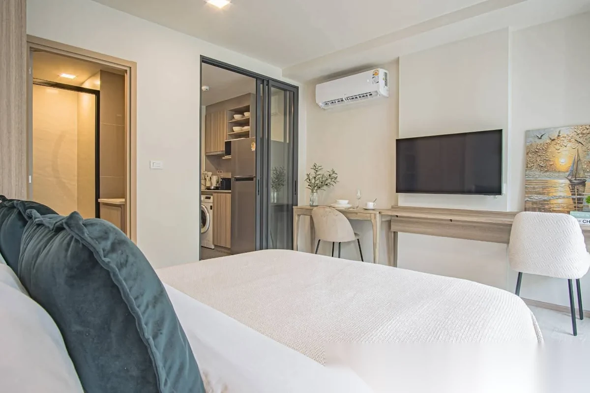 1 Bedroom Apartment for rent at The Base Rise complex · Wichit · Pool Access — photo 4