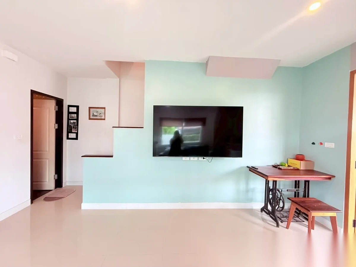 2 Bedroom Townhouse for rent at Supalai Bella Ko Kaeo Phuket complex · Ko Kaeo · Lake View — photo 3