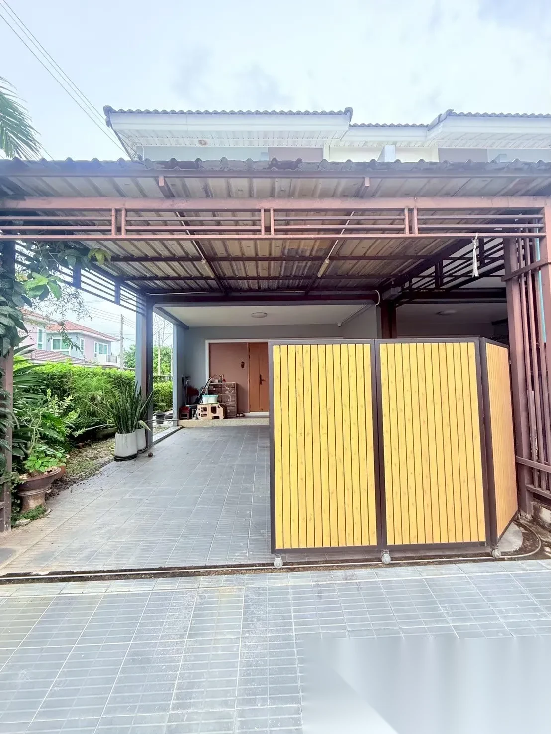 2 Bedroom Townhouse for rent at Supalai Bella Ko Kaeo Phuket complex · Ko Kaeo · Lake View — photo 6