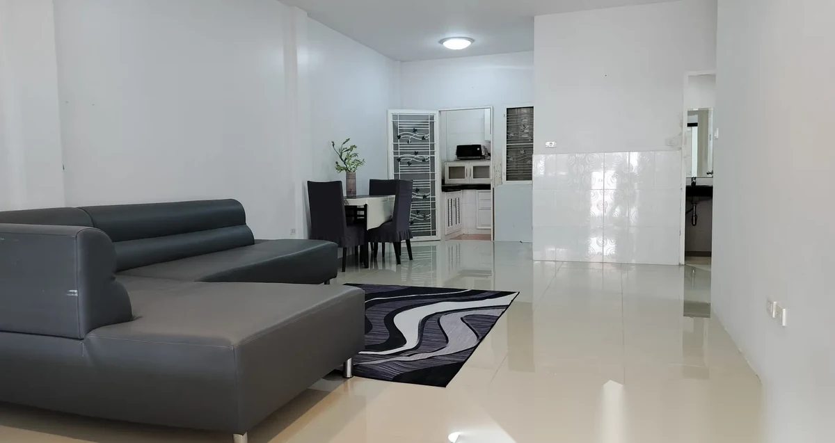3 Bedroom House for rent · Wichit · Lake View