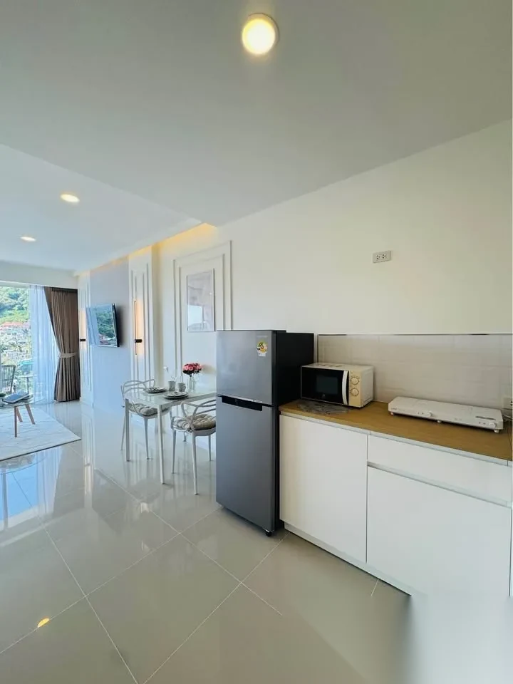 1 Bedroom Apartment for sale at Chic Condo complex · Karon · Partial Sea View — photo 6