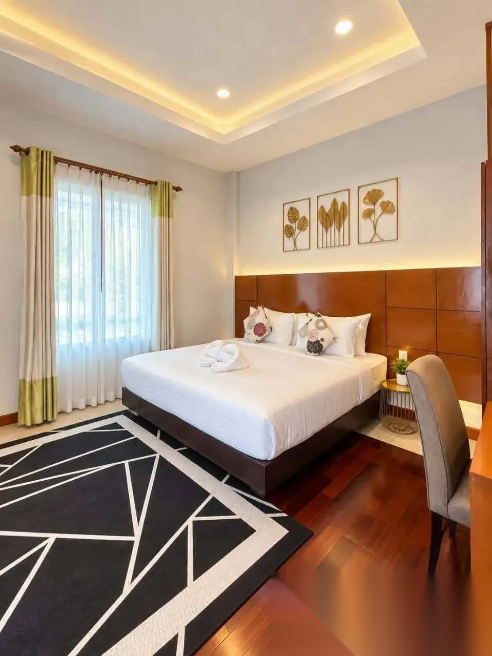 1 Bedroom Villa for rent at BangTao Beach Villas complex · Choeng Thale · Lake View — photo 4