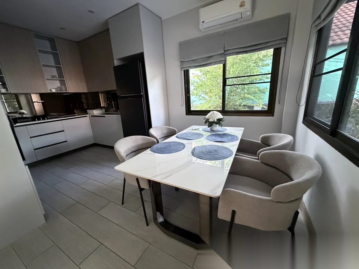 3 Bedroom Townhouse for rent at New House Within Walking Distance of Blue Tree complex · Choeng Thale · Garden View — photo 3