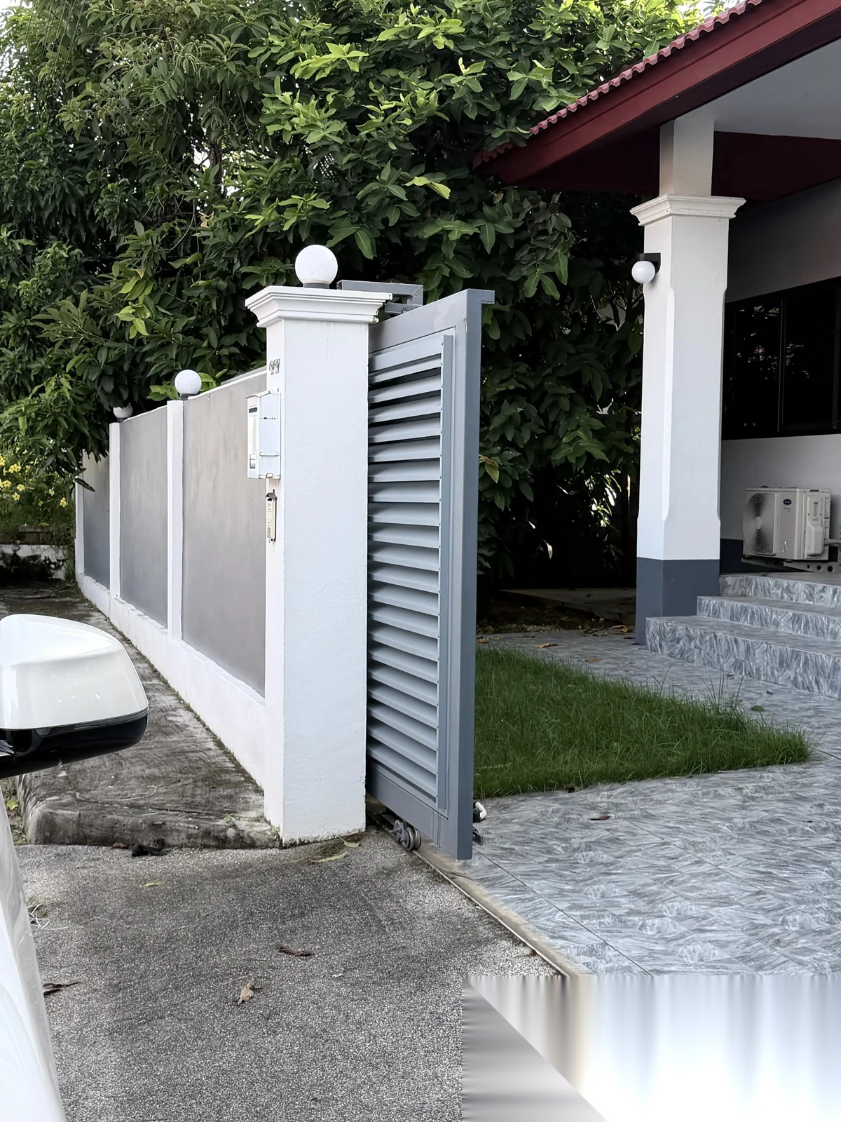 3 Bedroom Townhouse for rent at New House Within Walking Distance of Blue Tree complex · Choeng Thale · Garden View — photo 8
