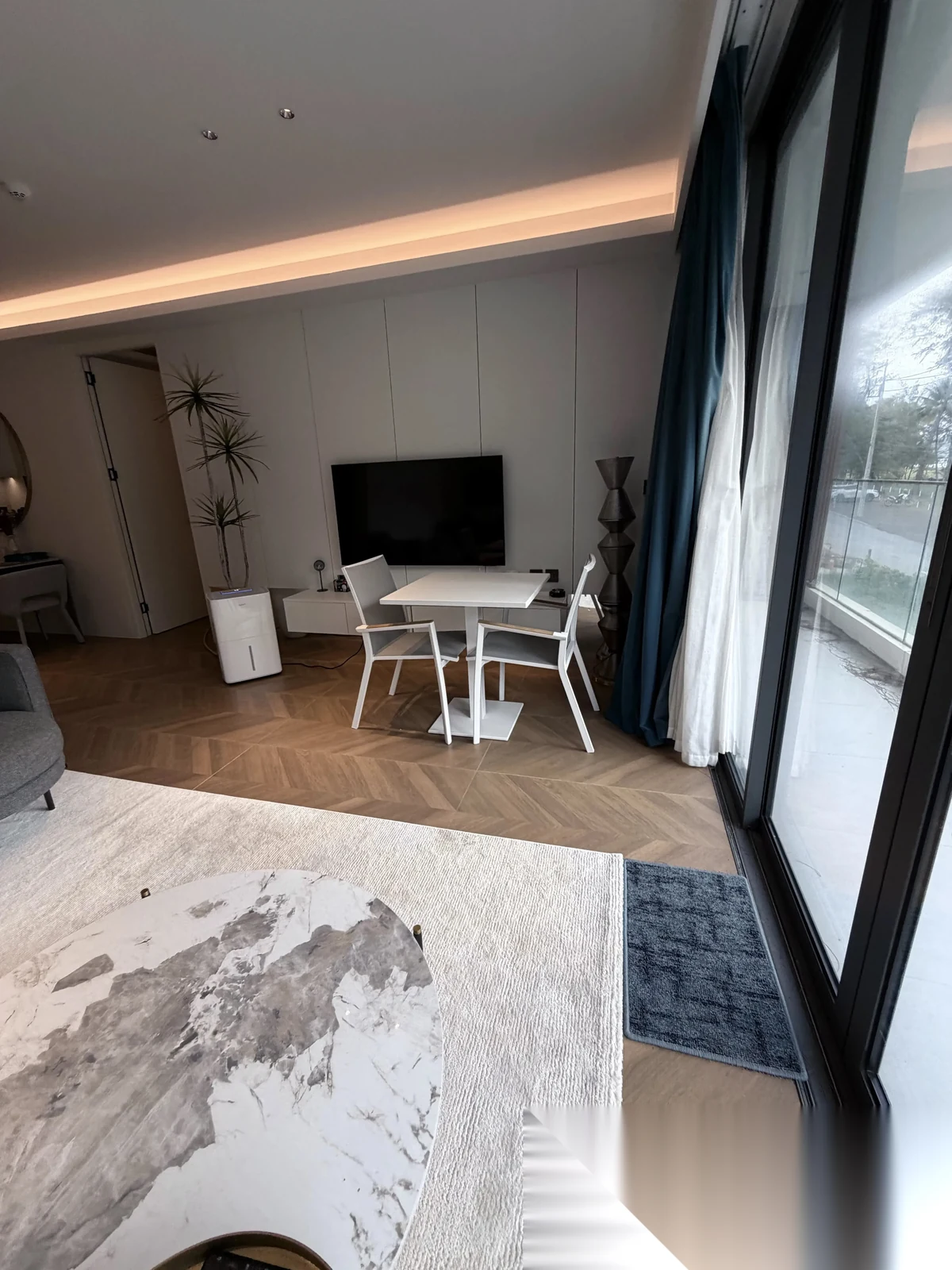 2 Bedroom Apartment for rent at Kora Beach Resort Phuket complex · Choeng Thale · Sea View — photo 3