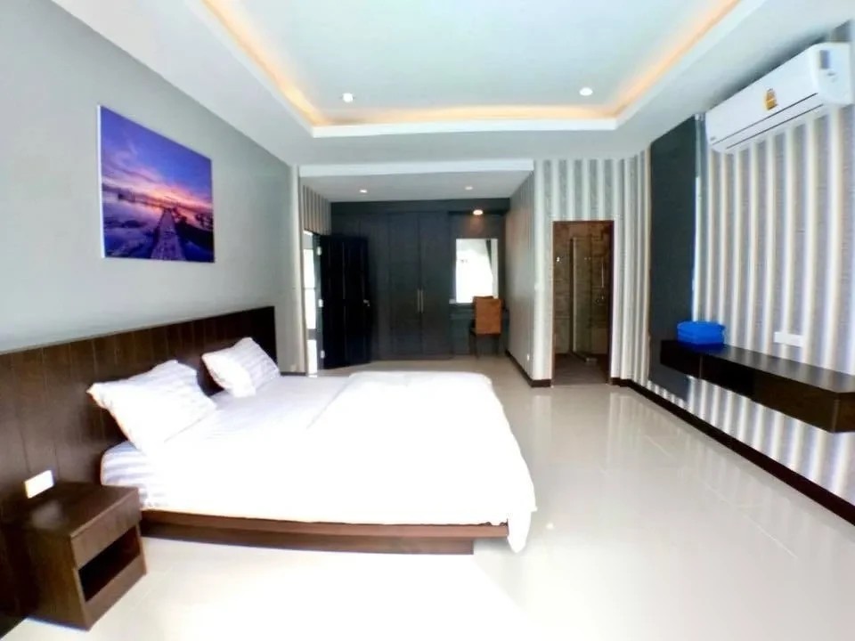 2 Bedroom Villa for rent at Private Pool Villa Near Robinson Chalong complex · Chalong — photo 3