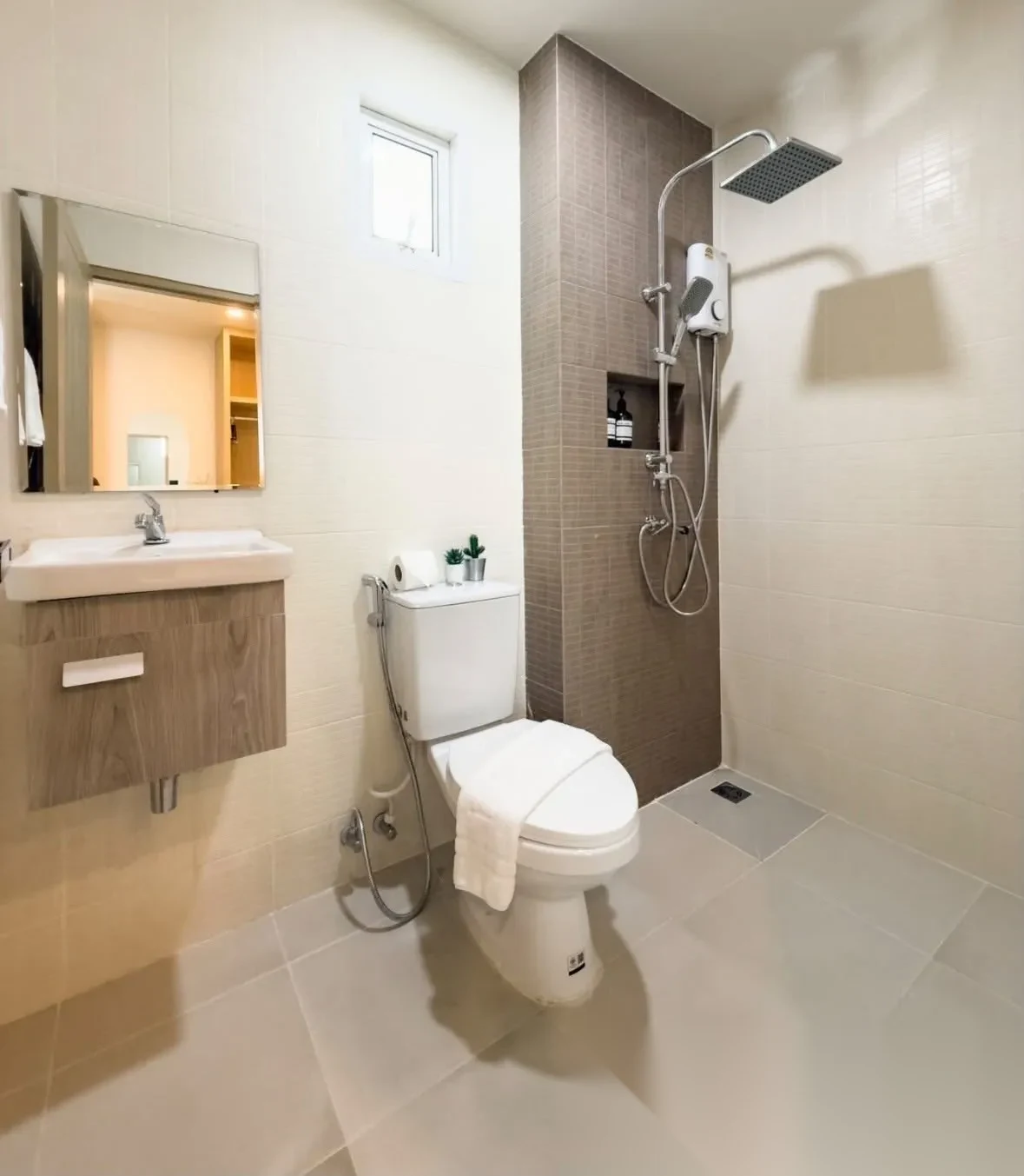 Studio Apartment for rent at Abundant Eco Hostel Phuket complex · Choeng Thale · Garden View — photo 7