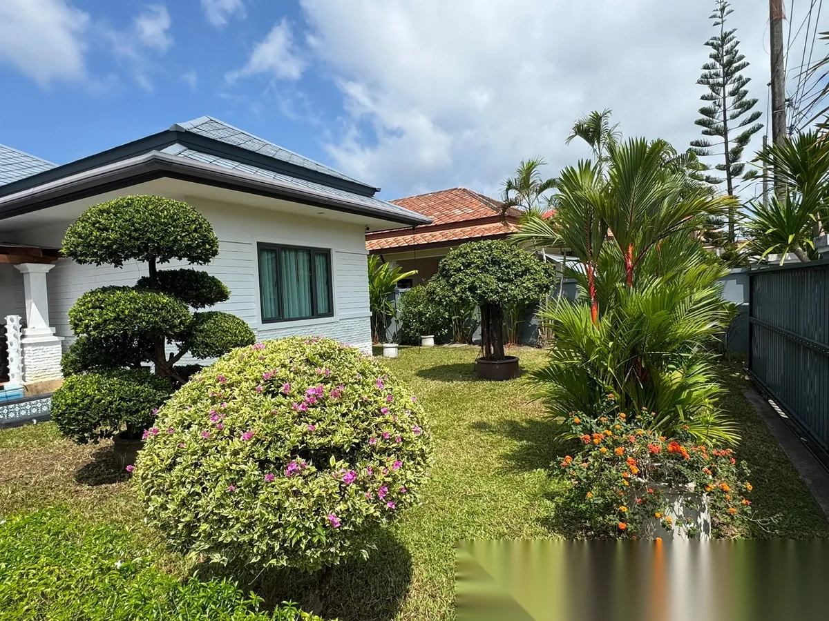 2 Bedroom House for rent at Permsap Villa complex · Si Sunthon · Garden View — photo 2