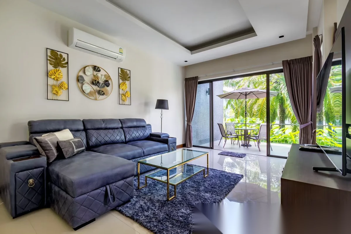 5 Bedroom Villa for sale at Loch Palm Golf Club complex · Kathu · Lake View — photo 7