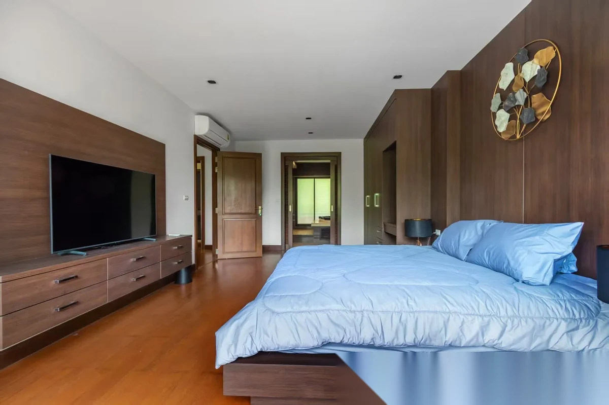 5 Bedroom Villa for sale at Loch Palm Golf Club complex · Kathu · Lake View — photo 19