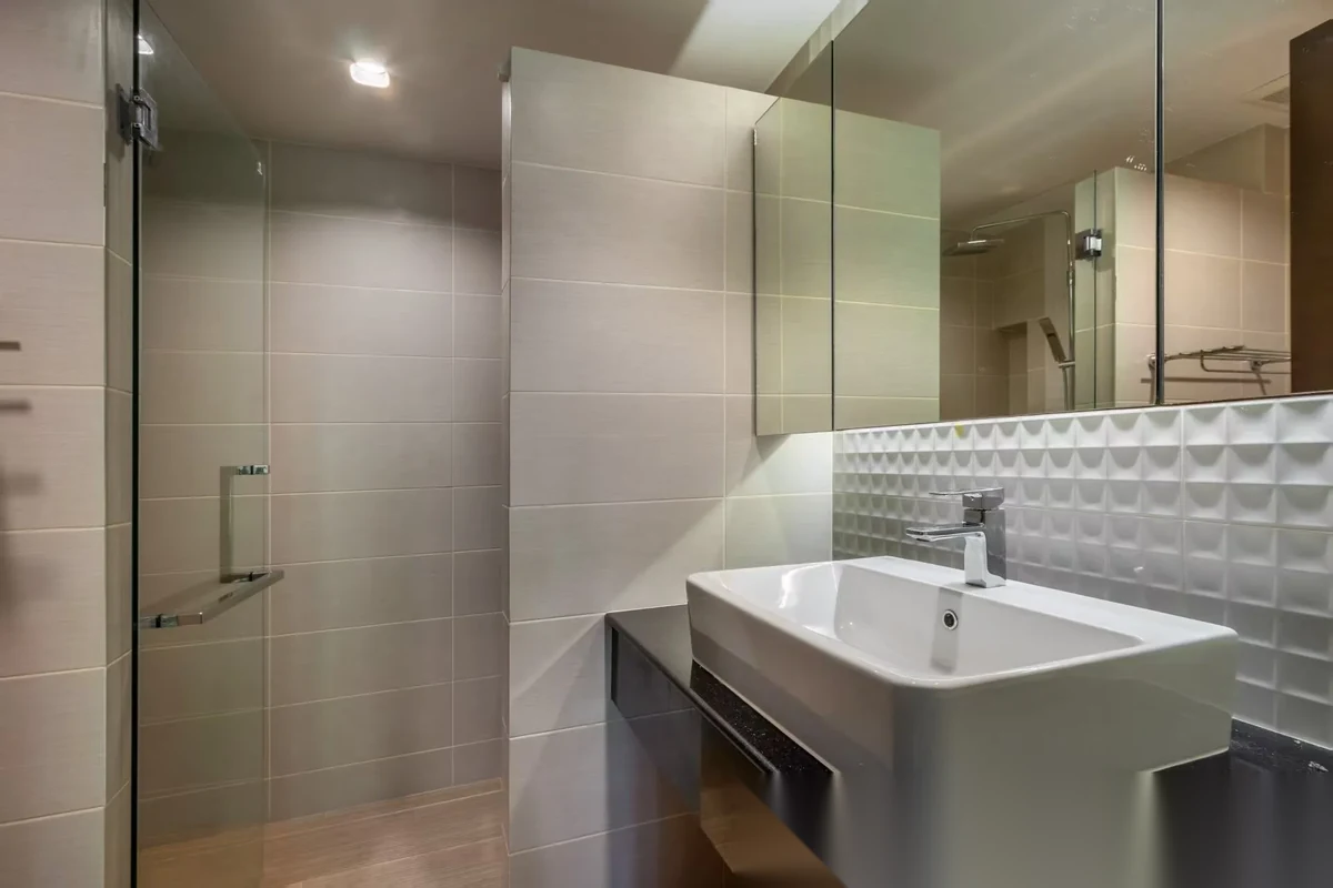 5 Bedroom Villa for sale at Loch Palm Golf Club complex · Kathu · Lake View — photo 20