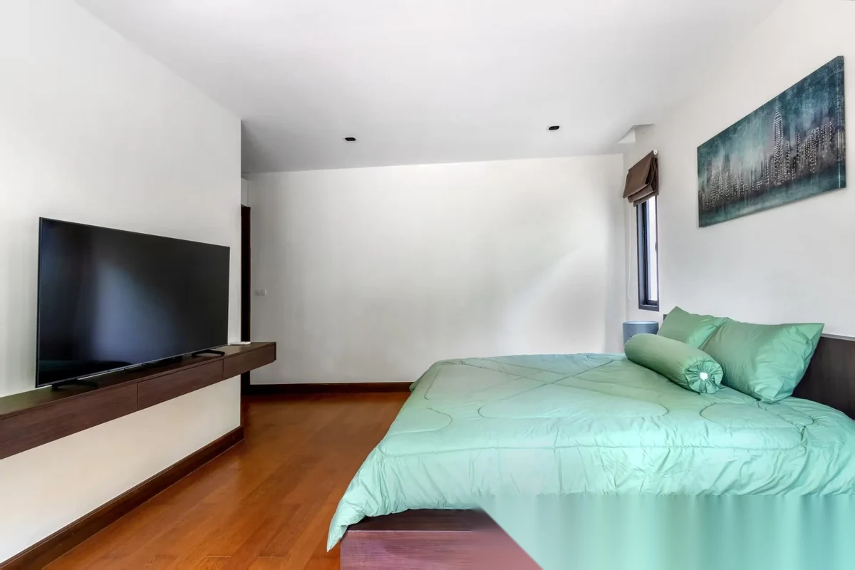 5 Bedroom Villa for sale at Loch Palm Golf Club complex · Kathu · Lake View — photo 37