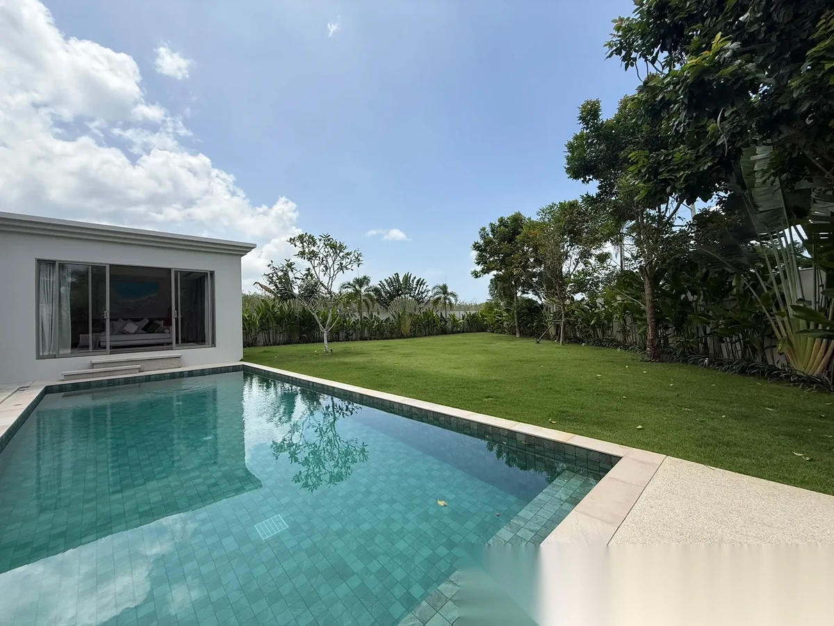 4 Bedroom Villa for rent at Trichada Azure complex · Si Sunthon — photo 2