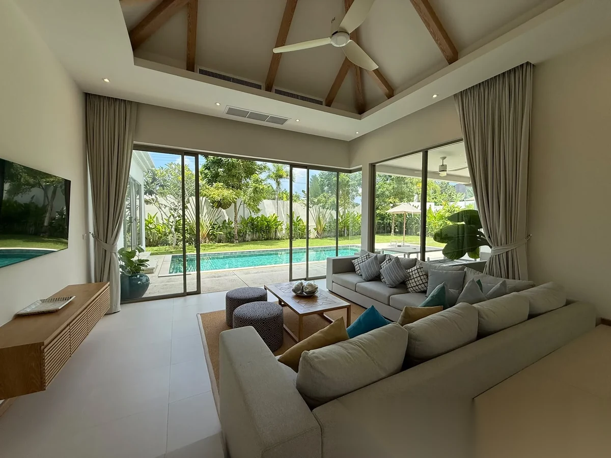 4 Bedroom Villa for rent at Trichada Azure complex · Si Sunthon — photo 12