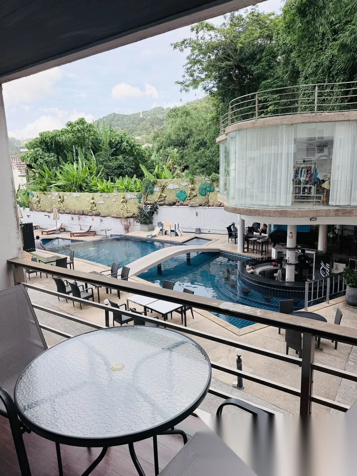 Studio Apartment for rent at Bayshore Oceanview Condominium complex · Patong · Pool View — photo 2