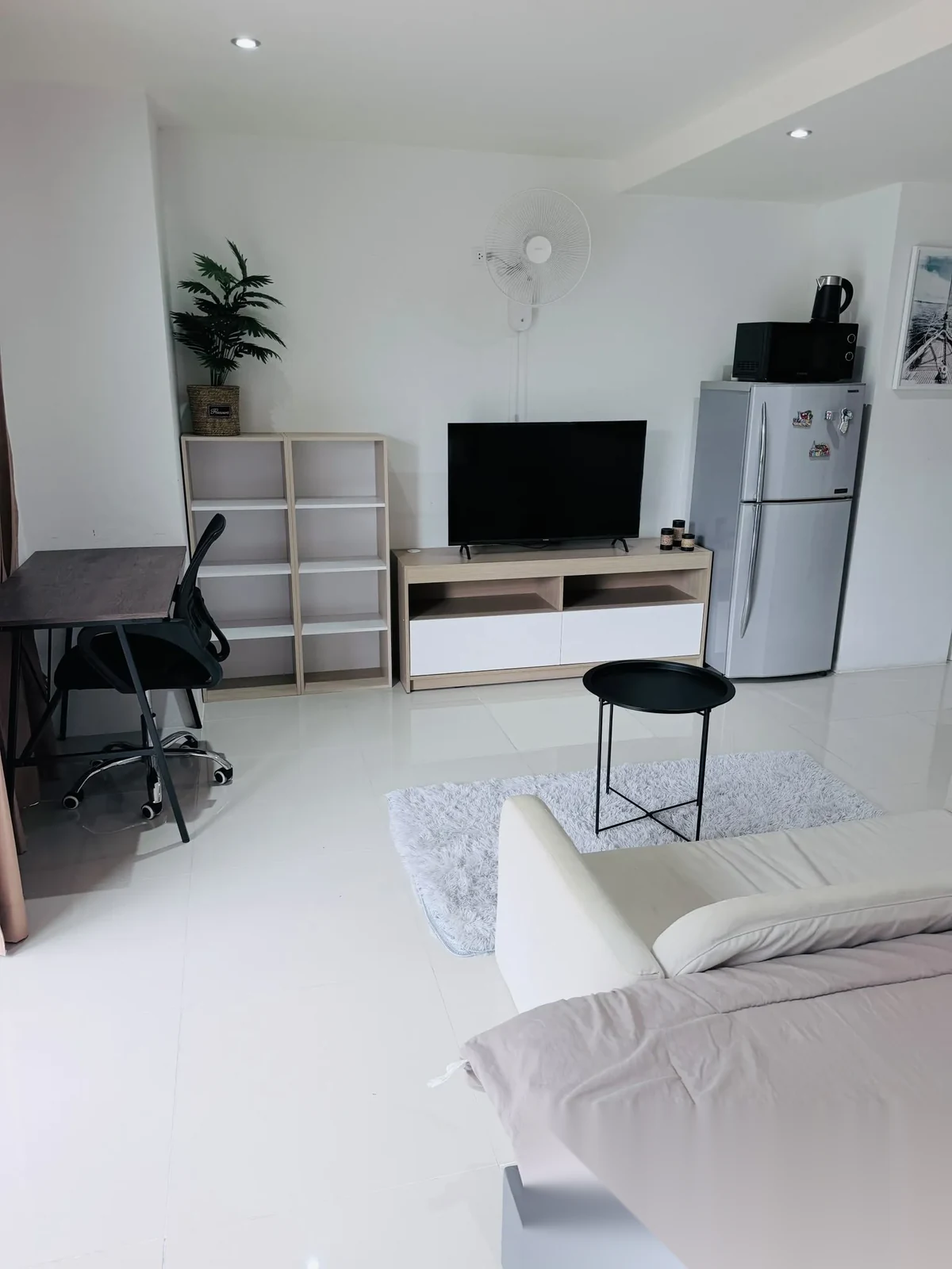 Studio Apartment for rent at Bayshore Oceanview Condominium complex · Patong · Pool View — photo 3