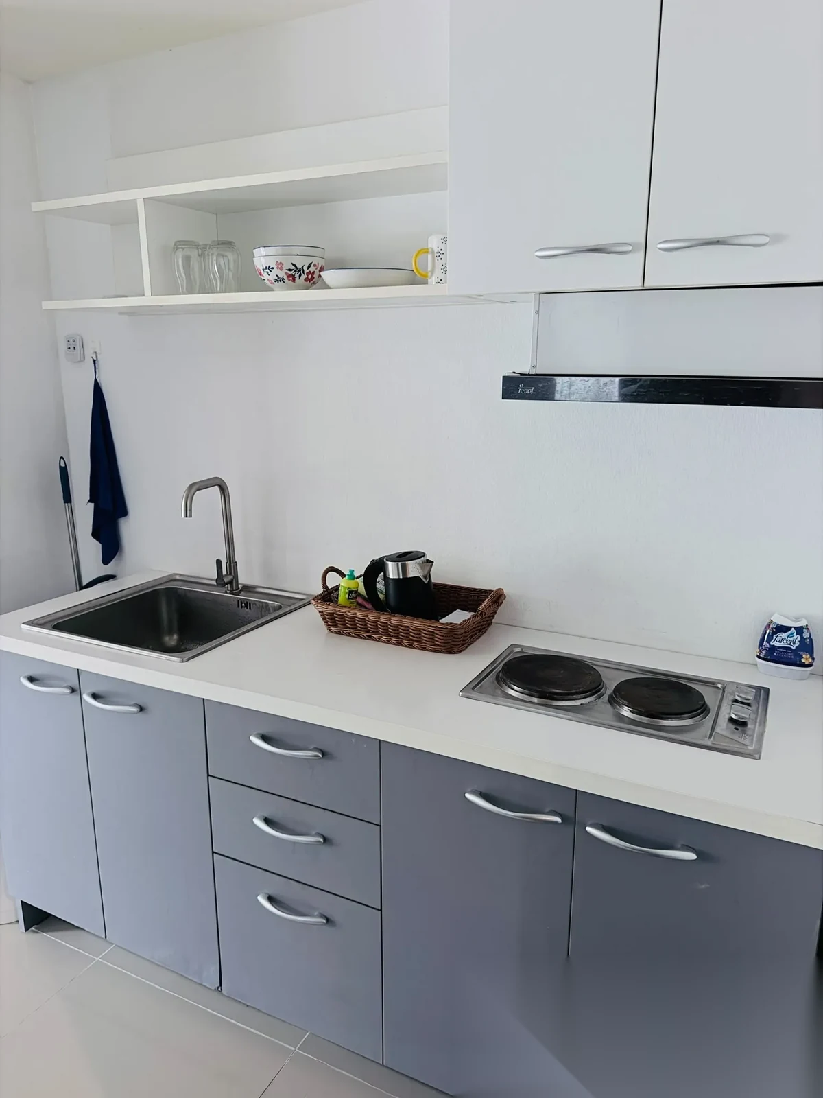 Studio Apartment for rent at Bayshore Oceanview Condominium complex · Patong · Pool View — photo 7