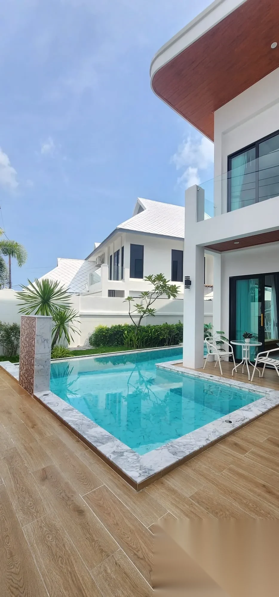4 Bedroom Villa for sale at Suriyaporn Place complex · Chalong · Pool View — photo 9