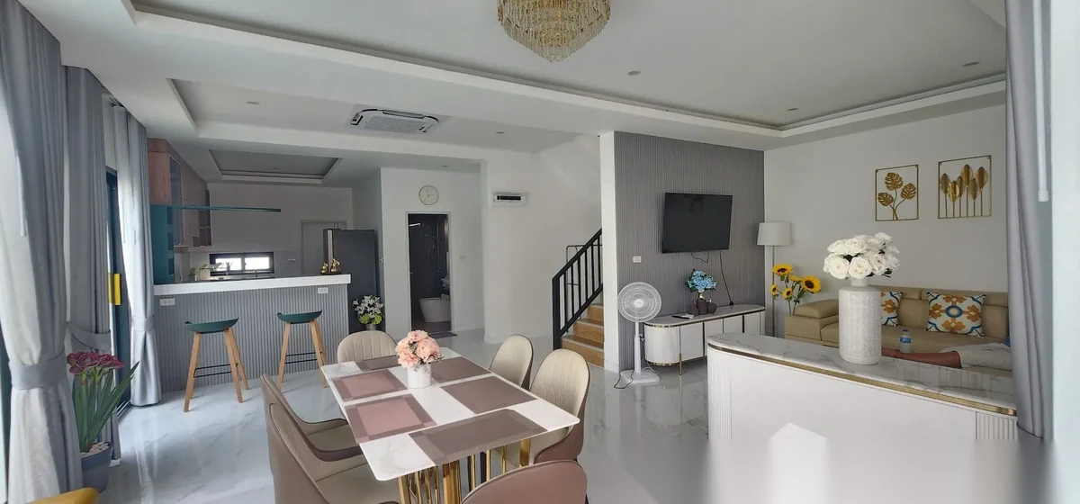 4 Bedroom Villa for sale at Suriyaporn Place complex · Chalong · Pool View — photo 15
