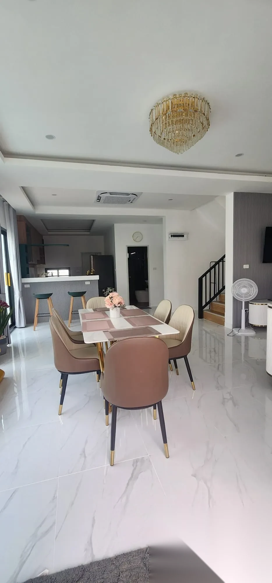 4 Bedroom Villa for sale at Suriyaporn Place complex · Chalong · Pool View — photo 16