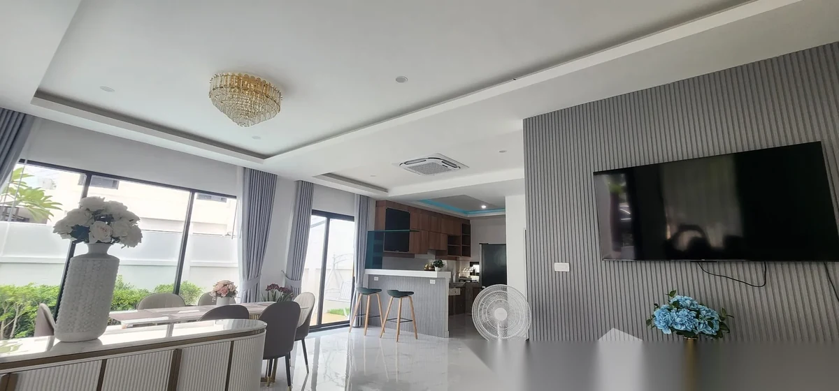 4 Bedroom Villa for sale at Suriyaporn Place complex · Chalong · Pool View — photo 34