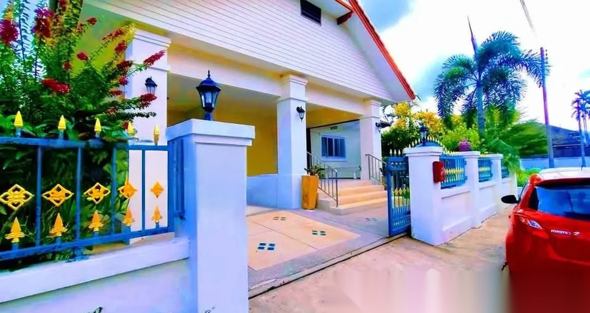 3 Bedroom House for rent at Land and Houses Park complex · Chalong