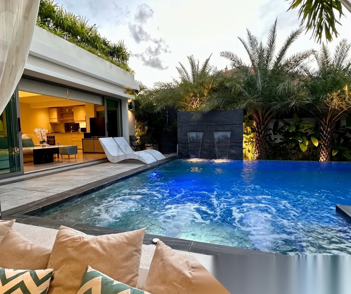 4 Bedroom Villa for rent at Luxury 4-Bedroom Pool Villa in Rawai complex · Rawai — photo 2