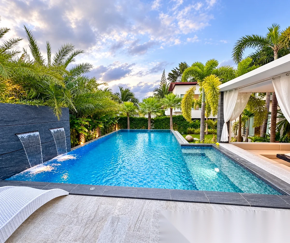 4 Bedroom Villa for rent at Luxury 4-Bedroom Pool Villa in Rawai complex · Rawai — photo 3