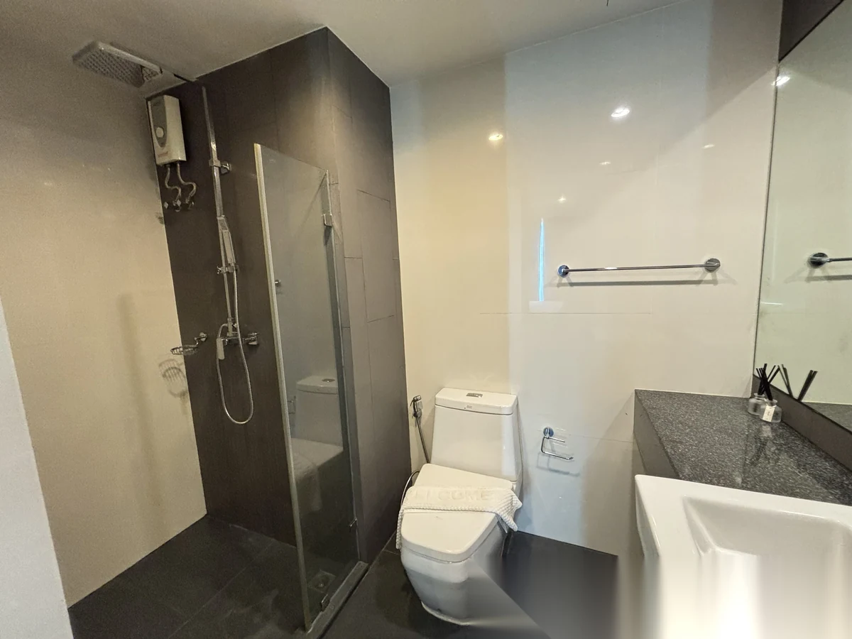 1 Bedroom Apartment for rent at 6th Avenue Surin complex · Choeng Thale — photo 5