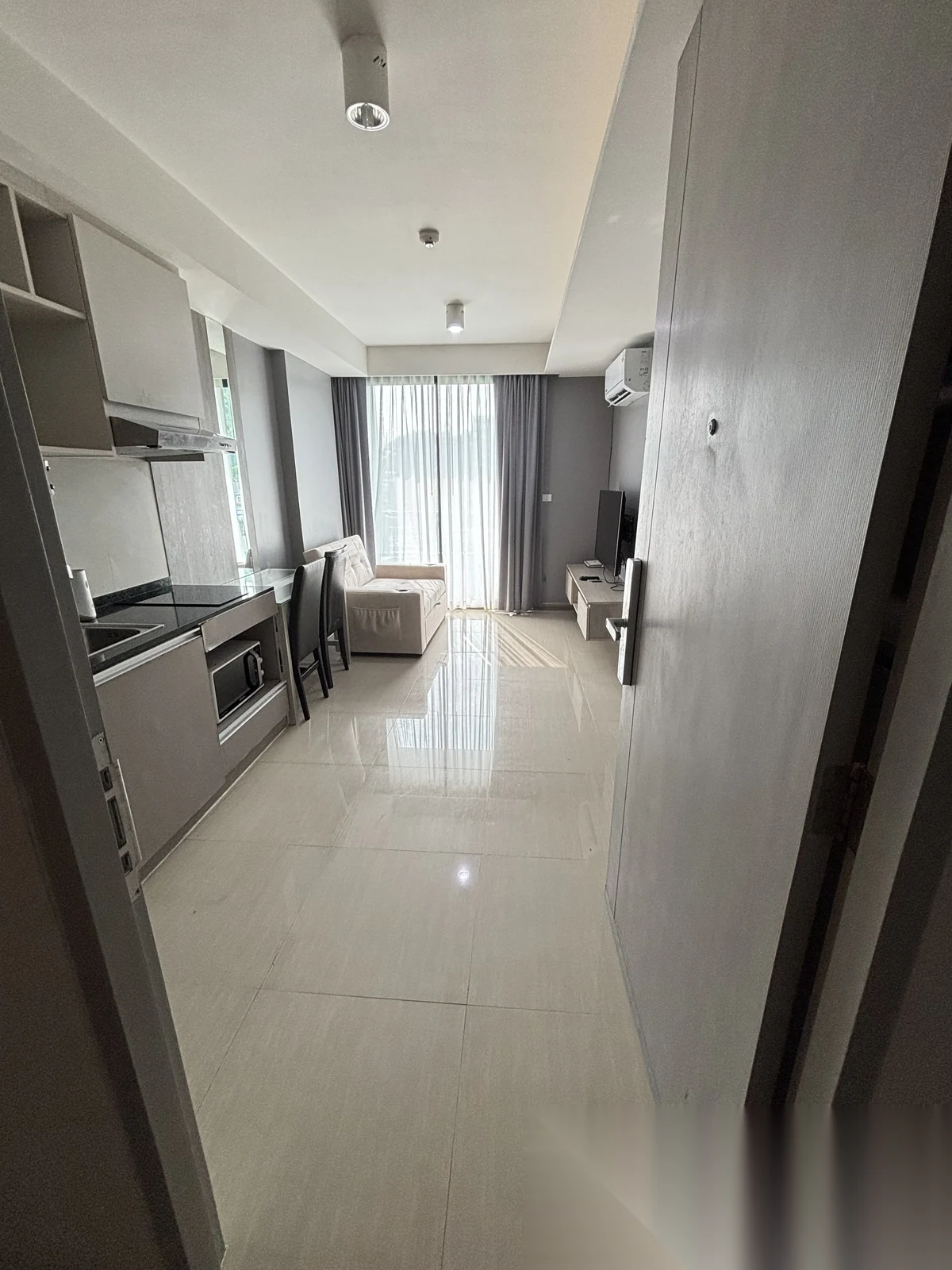 1 Bedroom Apartment for rent at 6th Avenue Surin complex · Choeng Thale — photo 9