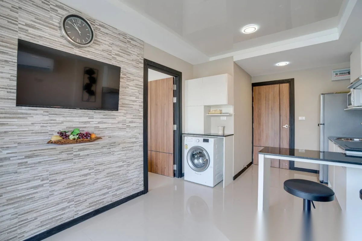 1 Bedroom Apartment for rent at Rawai Beach Condominium complex · Rawai — photo 10