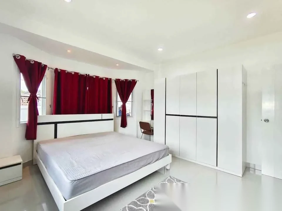 3 Bedroom House for rent · Chalong · Garden View — photo 10