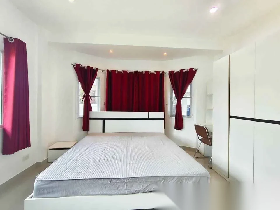 3 Bedroom House for rent · Chalong · Garden View — photo 11