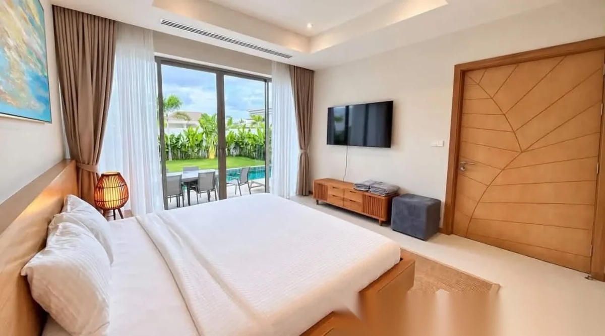 Вилла 3BR в комплексе Trichada Essence · Теп Красаттри · Вид на бассейн — фото 4