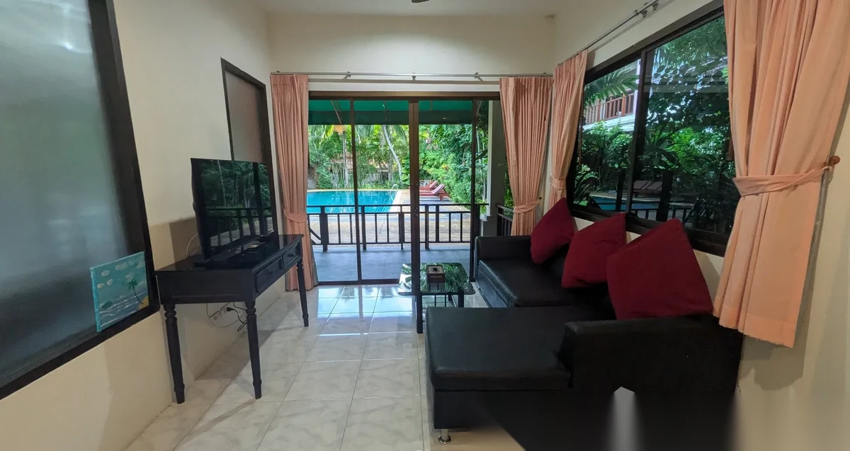 Апартаменты 1BR в ЖК Rawai Seaview Condominium · Раваи · Выход к бассейну