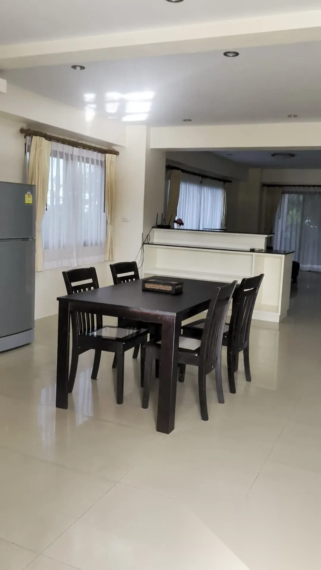 1 Bedroom Apartment for rent at Rawai Seaview Condominium complex · Rawai — photo 2